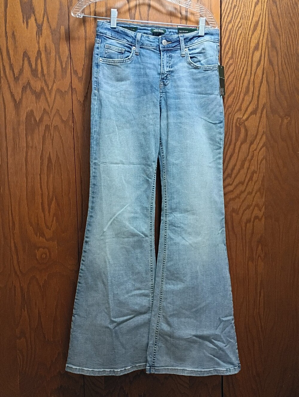 NWT Wild FableLight Wash Flared Women’s Jeans -